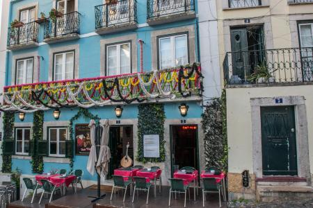 Lisbon Old Town Cafe and Fado music