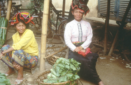 Vietnam. Selling vegetables