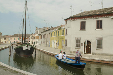 Comacchio
canal transportation